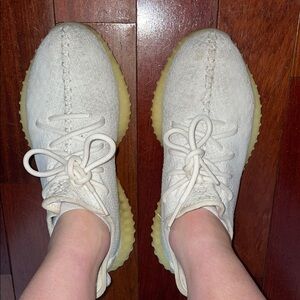 Women's Cream Sneakers